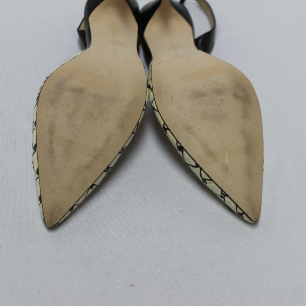 Ivanka Off-White and Black Slingback Heels - Picture 7 of 10